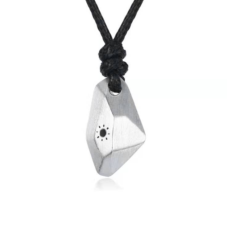 Wholesale Wishing Stone Couples One Pair Simple Fashion Copper Silver Plated Sun and Moon Pendant Pull-out Rope Clavicle Necklaces